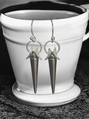 5 For $25💫Punk Gunmetal Gray Spike Cone Earrings